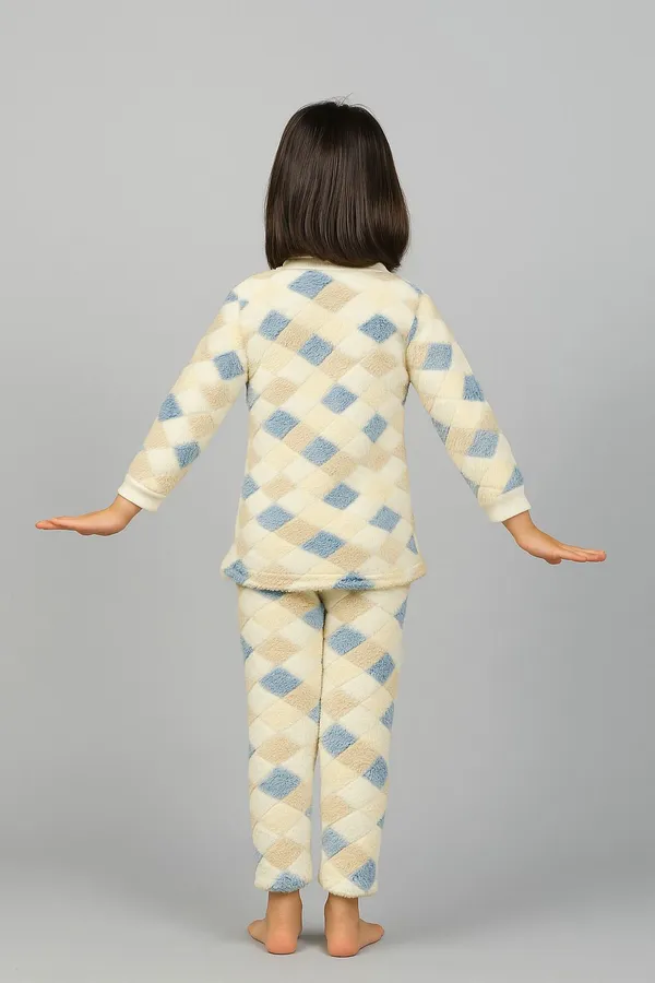 Multicolor_Fur_Checkered_Winter_Set_For_Girls