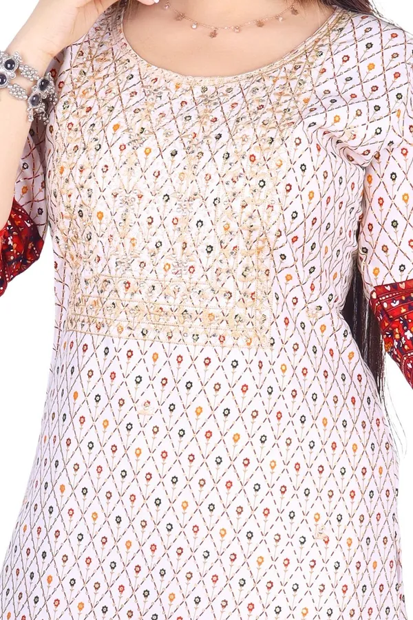 Red_Cotton_Rayon_Embroidered_Kurta_For_Women