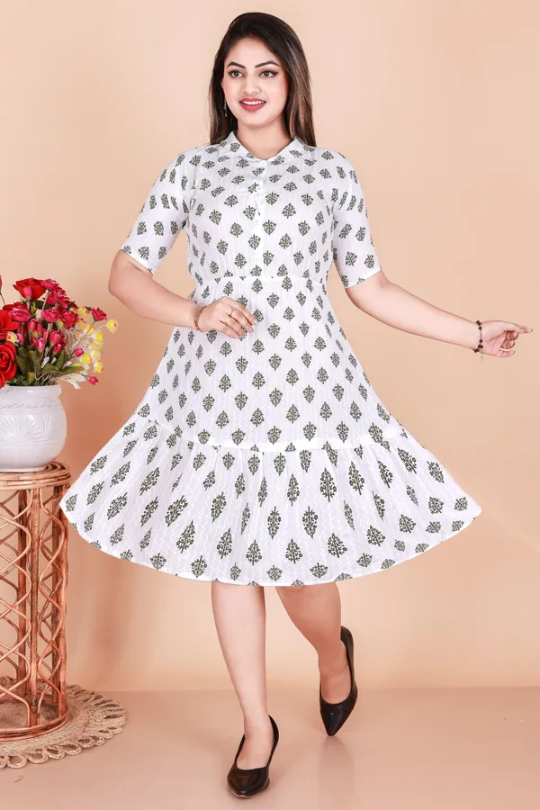 Deep_Green_Cotton_Blend_Solid_Midi_Dress_For_Women