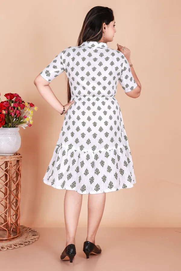 Deep_Green_Cotton_Blend_Solid_Midi_Dress_For_Women