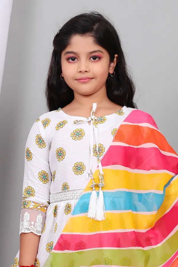 Lemon_Pure_Cotton_Printed_Kurta_Pyjama_And_Dupatta_Set_For_Girls