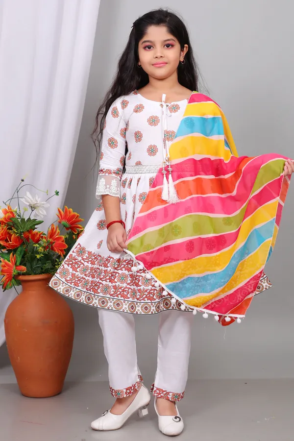 Orange_Pure_Cotton_Floral_Print_Kurta_Pyjama_And_Dupatta_Set_For_Girls