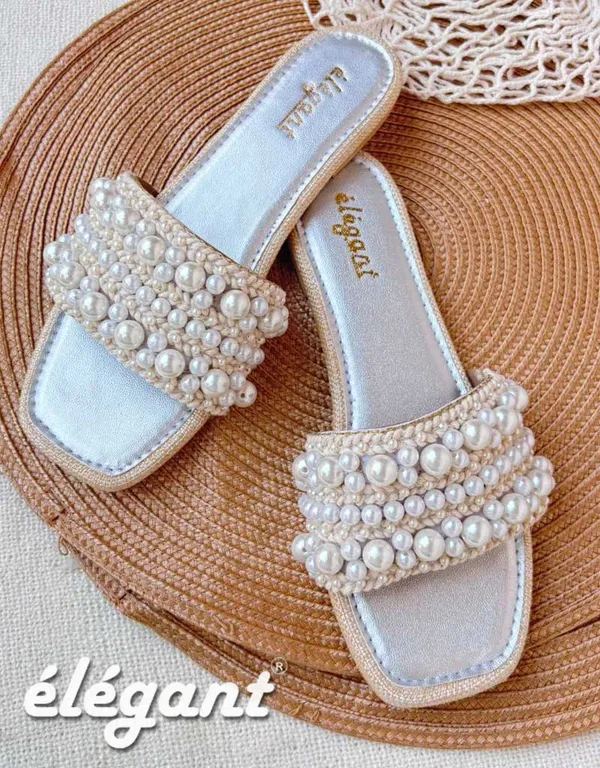 Silver_Faux_Leather_Flats_For_Women