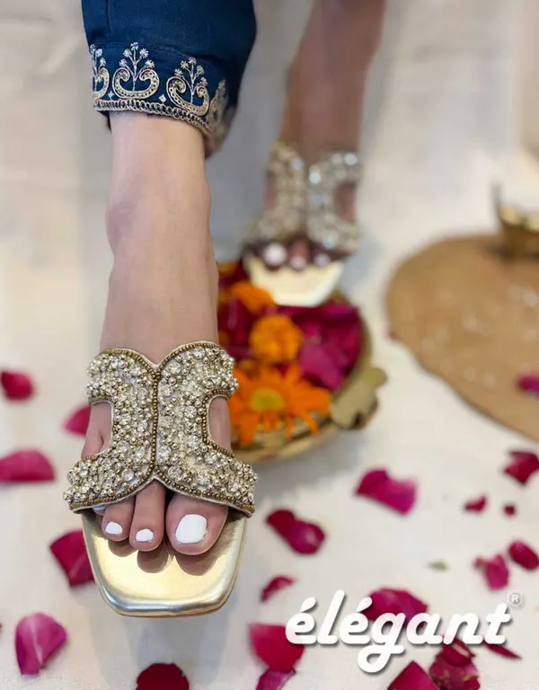 Golden_Faux_Leather_Heels_For_Women