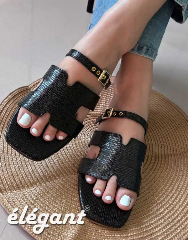 Black_Faux_Leather_Flats_For_Women