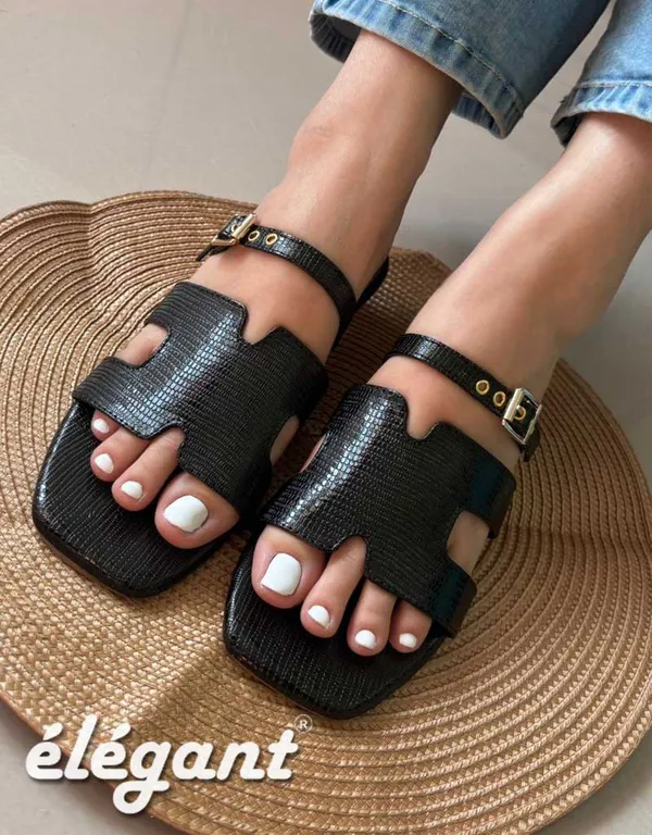 Black_Faux_Leather_Flats_For_Women