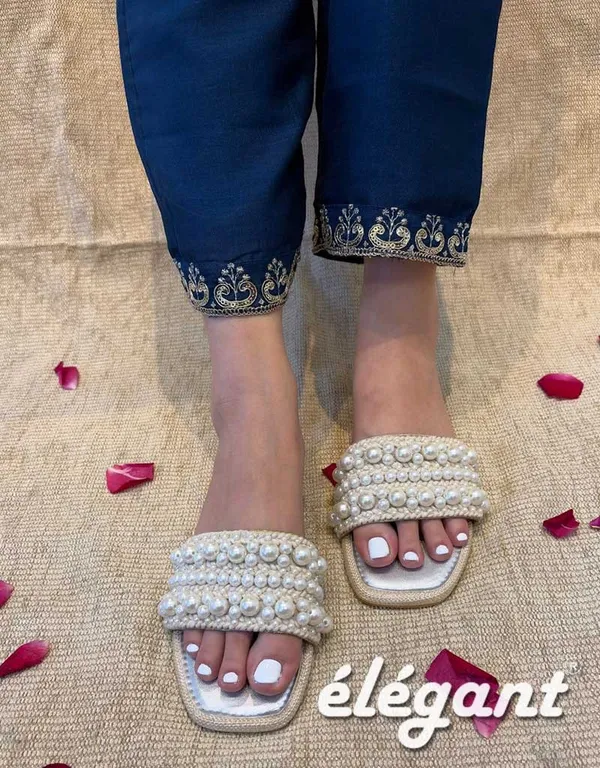 Silver_Faux_Leather_Premium_Flats_For_Women