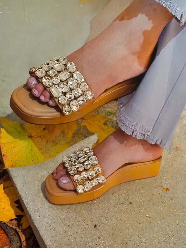 Tan_Faux_Leather_Premium_Heels_For_Women