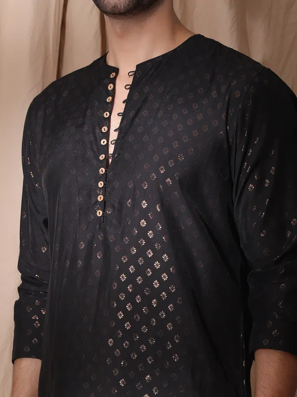 Black_Cotton_Straight_Fit_Ethnic_Kurta_With_Button_Loop_Detailing_For_Men