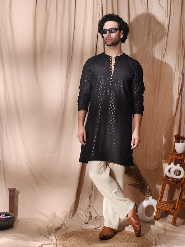 Black_Cotton_Straight_Fit_Ethnic_Kurta_With_Button_Loop_Detailing_For_Men