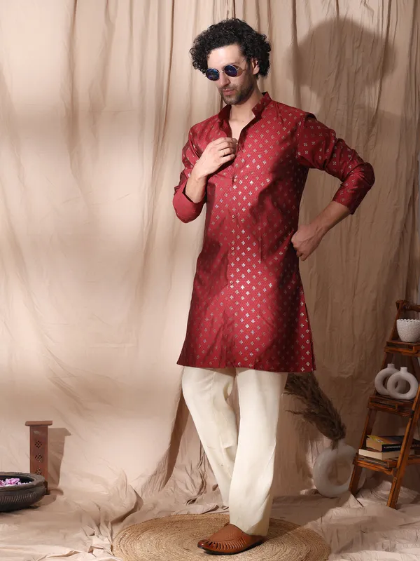 Red_Cotton_Side_Slits_Maroon_Angrakha_Style_Kurta_For_Men