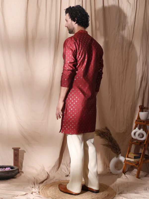Red_Cotton_Side_Slits_Maroon_Angrakha_Style_Kurta_For_Men