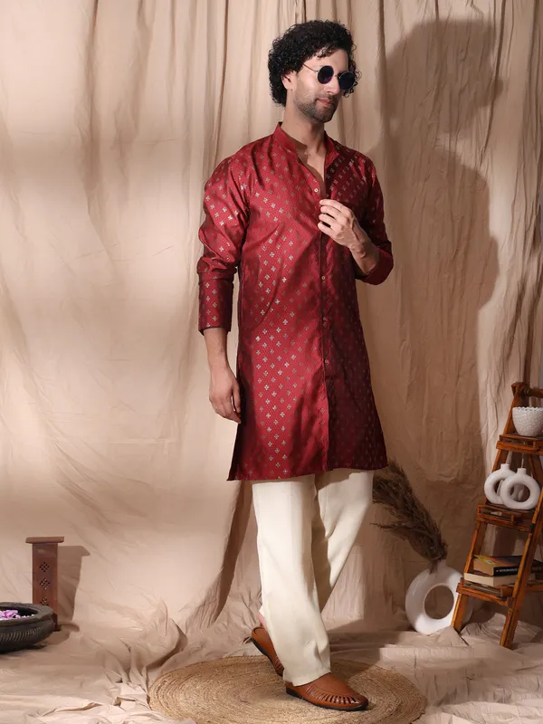 Red_Cotton_Side_Slits_Maroon_Angrakha_Style_Kurta_For_Men