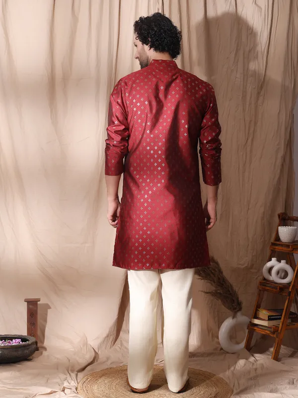 Red_Cotton_Side_Slits_Maroon_Angrakha_Style_Kurta_For_Men