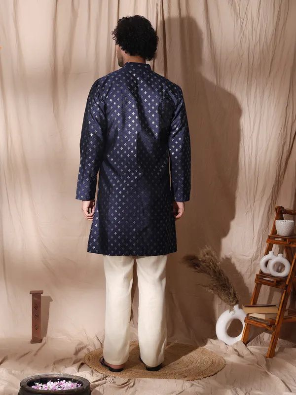 Blue_Cotton_Full_Sleeve_Side_Slits_Kurta_For_Men