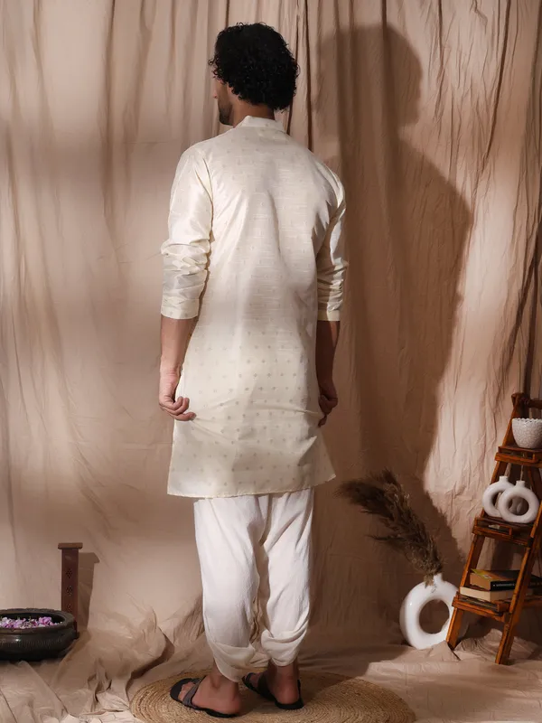 White_Silk_Full_Sleeve_Silk_Kurta_For_Men