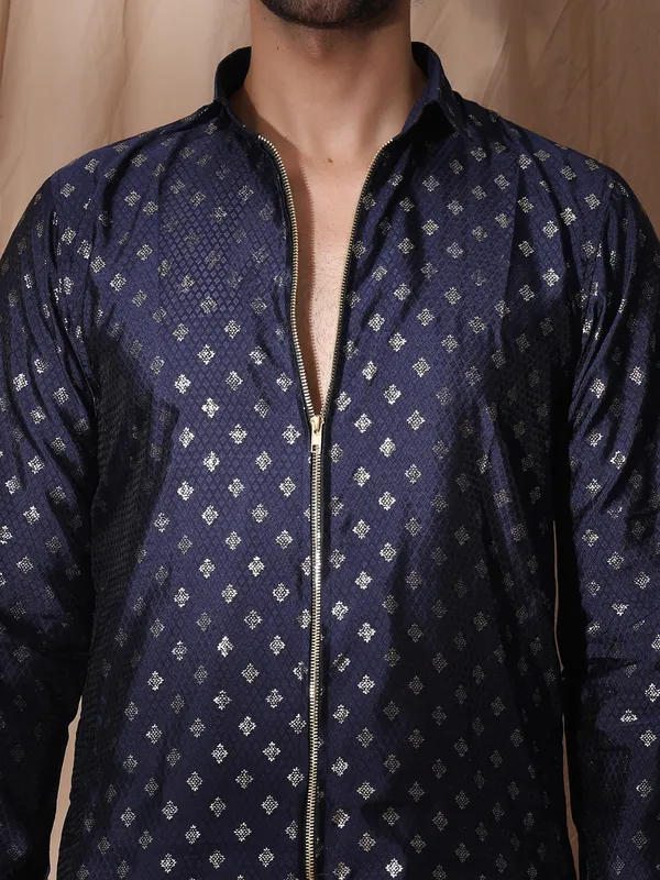 Blue_Cotton_Collared_Kurta_With_Zipper_Detailing_For_Men