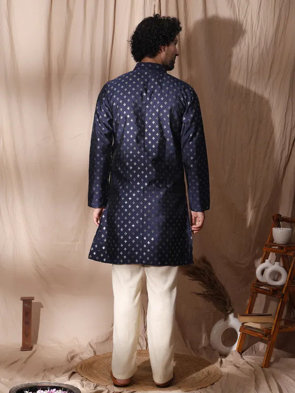Blue_Cotton_Collared_Kurta_With_Zipper_Detailing_For_Men