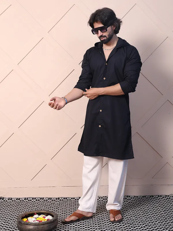 Black_Cotton_Kurta_With_Hood_Twist_For_Men