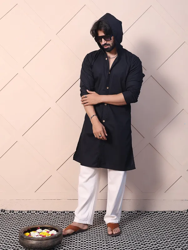 Black_Cotton_Kurta_With_Hood_Twist_For_Men