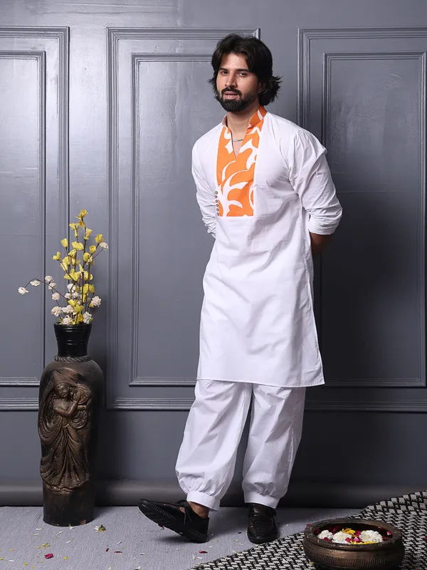 White_Cotton_Long_Kurta_With_Printed_Yoke_Design_For_Men