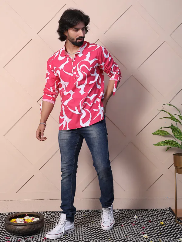 Pink_Viscose_Cotton_Printed_Shirt_With_High_Low_Hem_For_Men