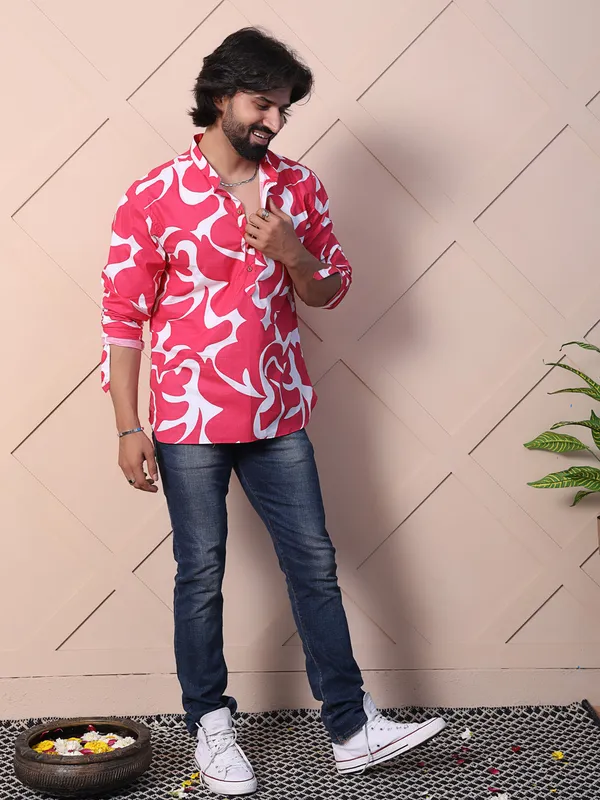 Pink_Viscose_Cotton_Printed_Shirt_With_High_Low_Hem_For_Men