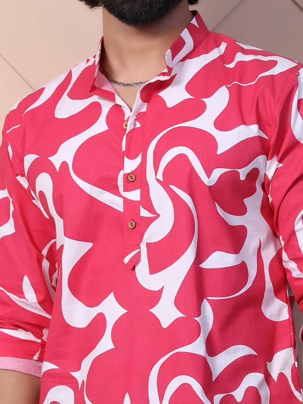 Pink_Viscose_Cotton_Printed_Shirt_With_High_Low_Hem_For_Men