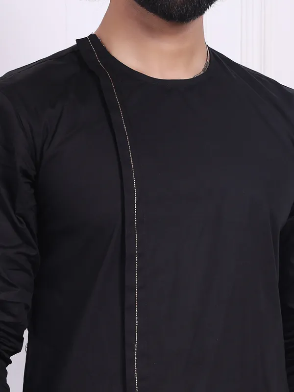 Black_Cotton_Kurta_In_Angrakha_Style_For_Men_For_Men