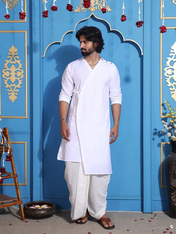 White_Cotton_Layered_Kurta_With_V_Neck_And_Belt_Accent_For_Men