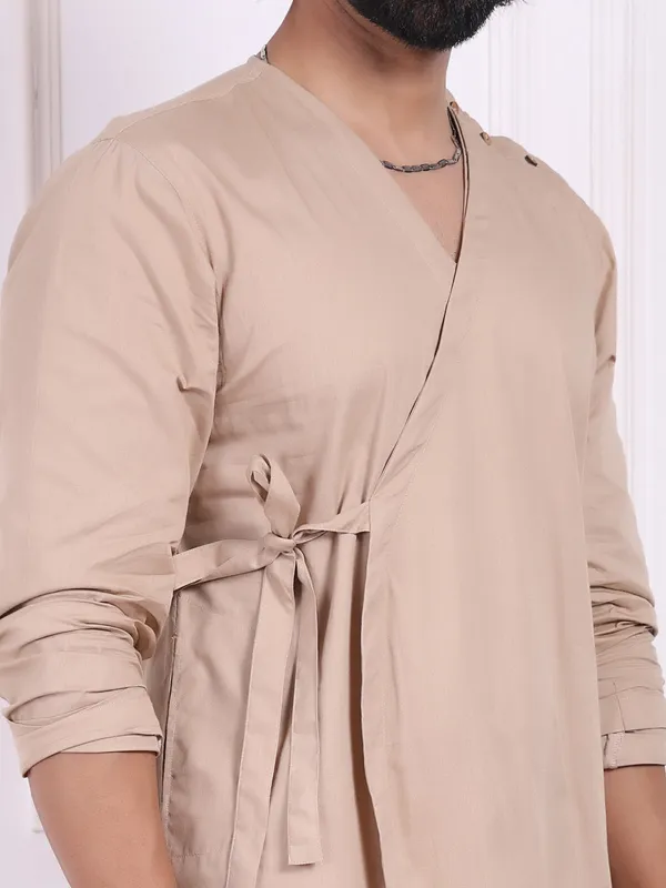 Peach_Cotton_Layered_Kurta_With_V_Neck_And_Belt_Accent_For_Men