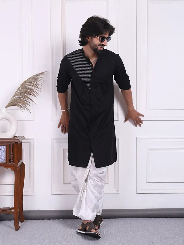 Black_Cotton_Cotton_Kurta_With_Silver_Thread_Detailing_For_Men
