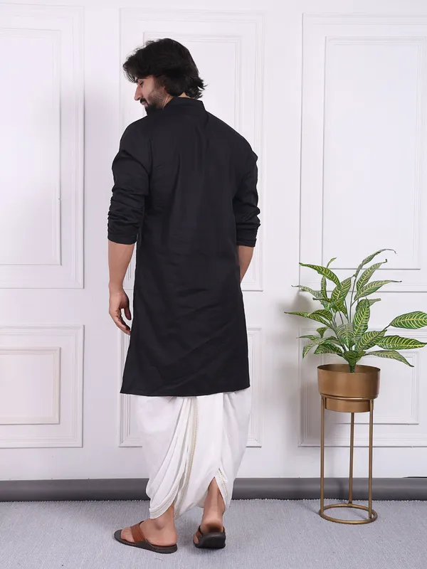 Black_Cotton_Kurta_With_A_Straight_Fit_And_Discreet_Placket_Detail_For_Men