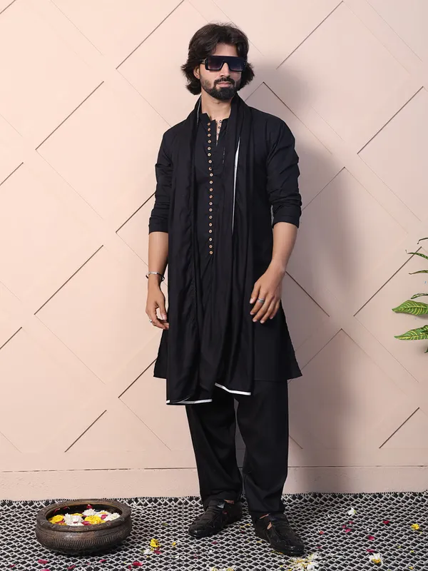 Black_Cotton_Blend_Kurta_With_Button_Loop_Accents_And_A_Front_Slit_For_Men
