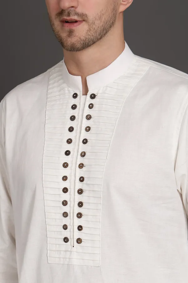 White_Cotton_Pleated_Kurta_With_Wooden_Button_Detailing_For_Men