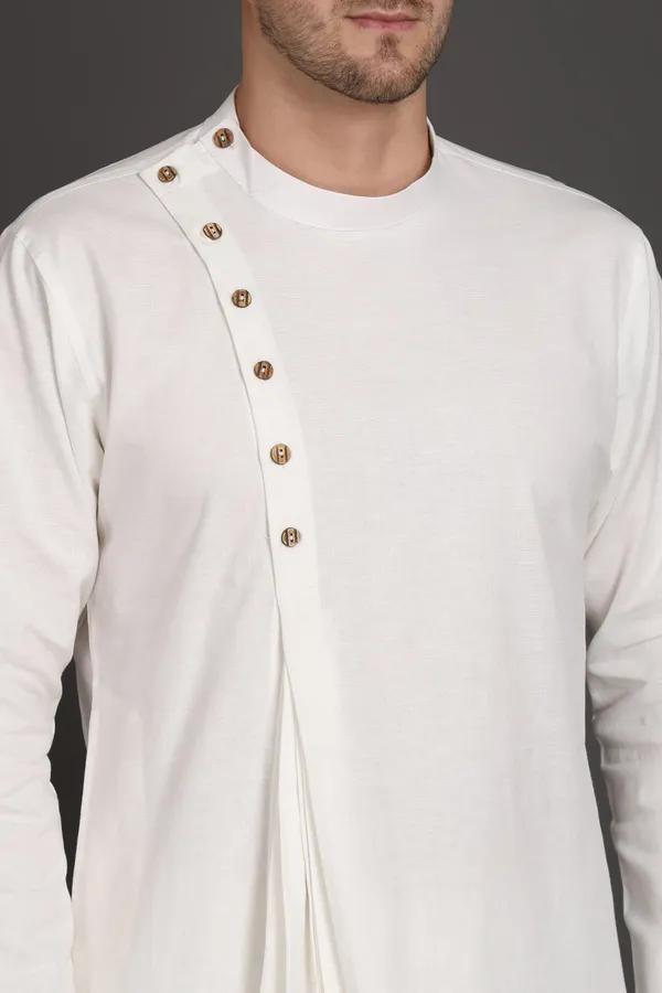 White_Cotton_Diagonal_Crest_Pleated_Kurta_For_Men