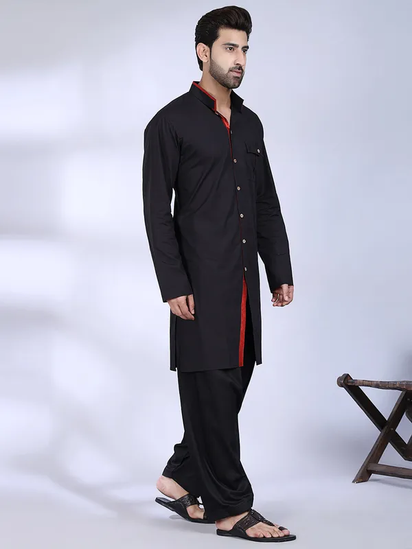 Black_Cotton_Kurta_With_Red_Accents_Pocket_Detailing_For_Men