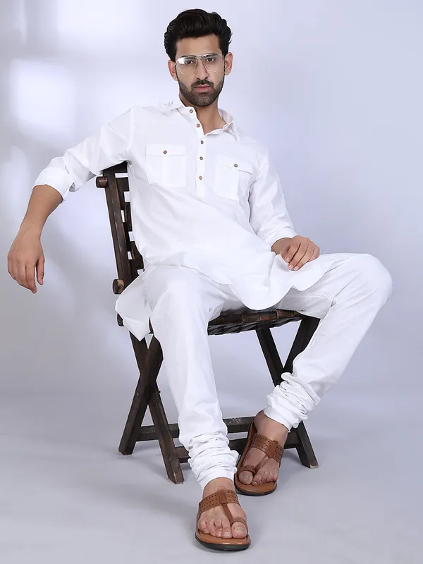 White_Cotton_Double_Pocket_Kurta_For_Men