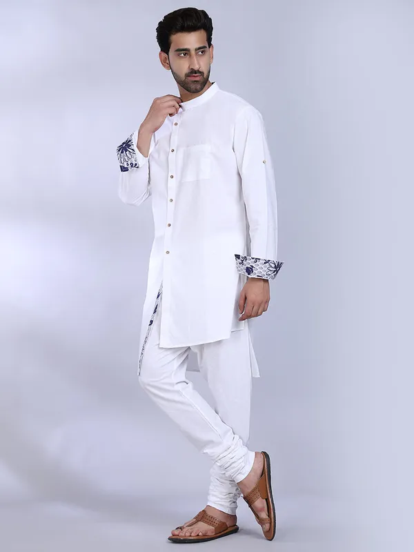 White_Cotton_Kurta_With_Minimalist_Detailing_For_Men