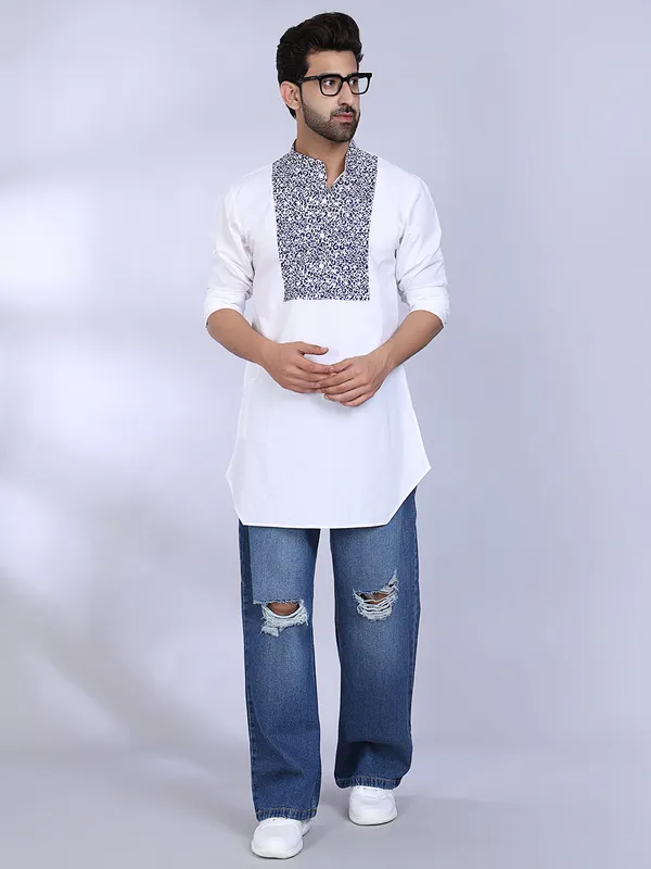 White_Cotton_Short_Kurta_With_Blue_Pattern_Panel_For_Men