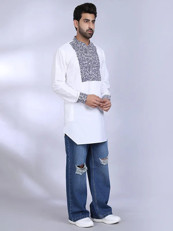 White_Cotton_Short_Kurta_With_Blue_Pattern_Panel_For_Men