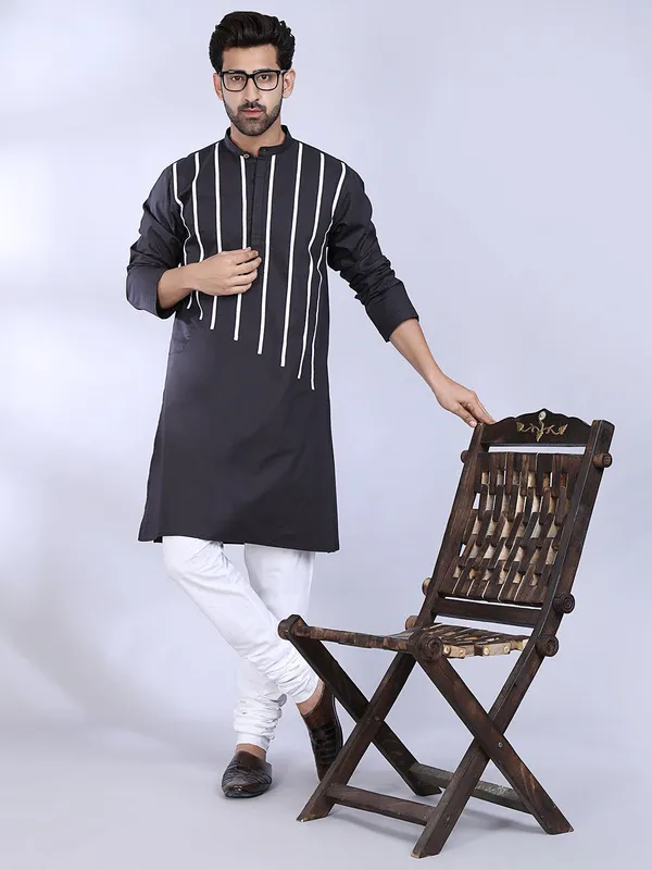 Black_Cotton_Kurta_With_Vertical_White_Stripes_For_Men
