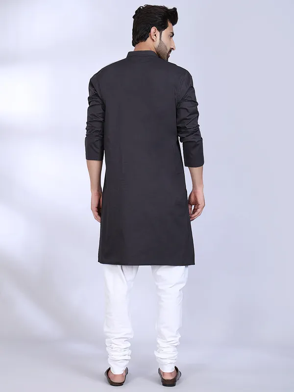 Black_Cotton_Kurta_With_Vertical_White_Stripes_For_Men