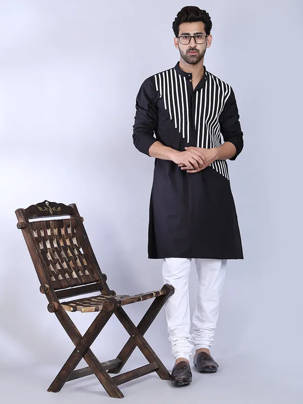Black_Cotton_Kurta_With_White_Vertical_Stripes_For_Men