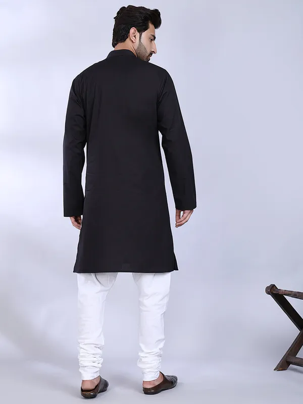 Black_Cotton_Kurta_With_White_Vertical_Stripes_For_Men