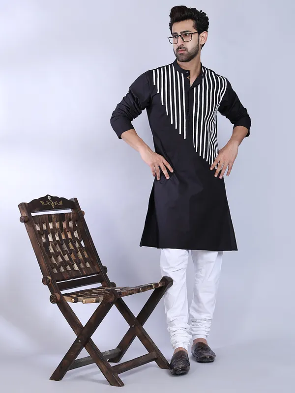 Black_Cotton_Kurta_With_White_Vertical_Stripes_For_Men
