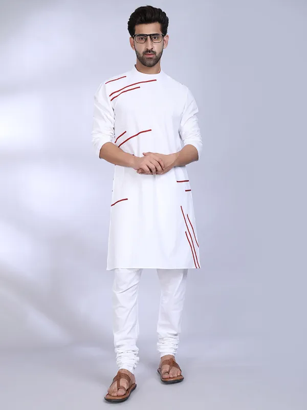 White_Cotton_Kurta_With_Red_Diagonal_Accents_For_Men
