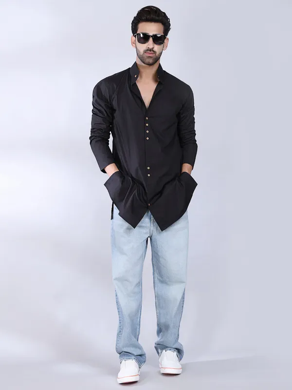 Black_Cotton_Casual_Kurta_Shirt_For_Men