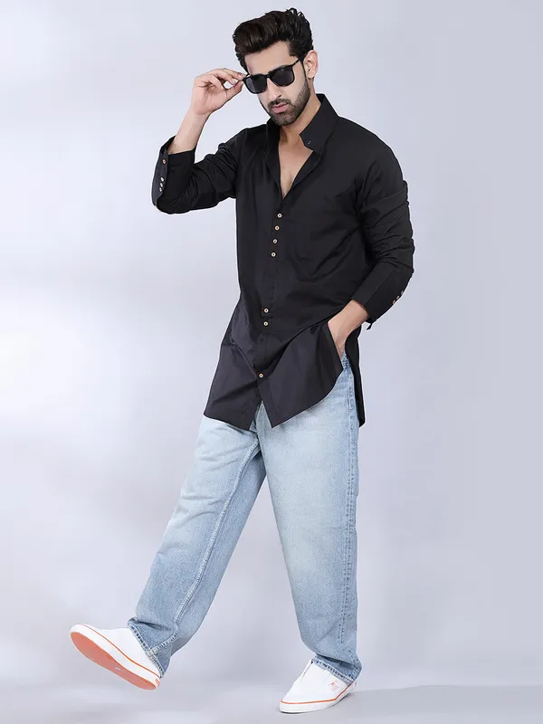Black_Cotton_Casual_Kurta_Shirt_For_Men