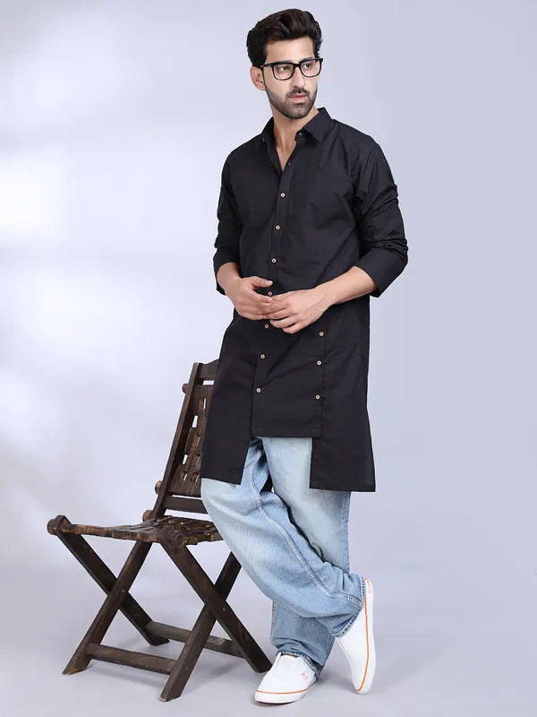 Black_Cotton_Long_Kurta_For_Men